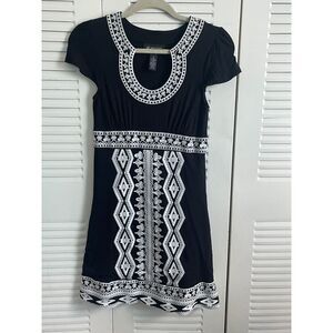 INC International Concepts Embroidered Black & Ivory Short Sleeve Dress Size P 
